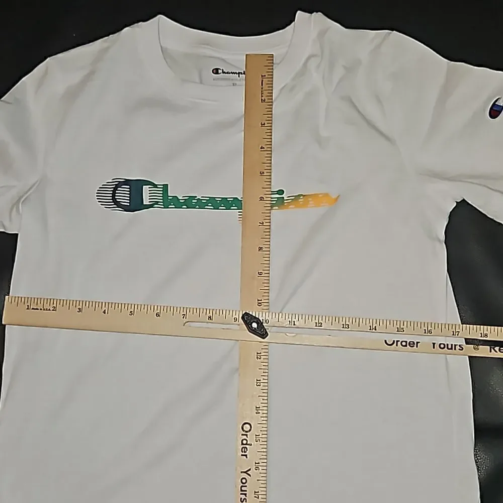 CHAMPION--Boys' SHORT SLEEVE--SIZE  XLarge